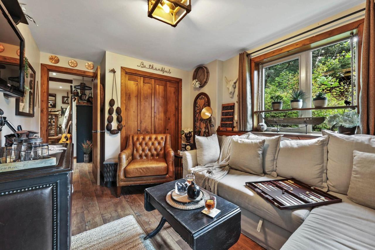 A Suite Retreat - Beyond Bed & Breakfast Sun Peaks Exteriér fotografie